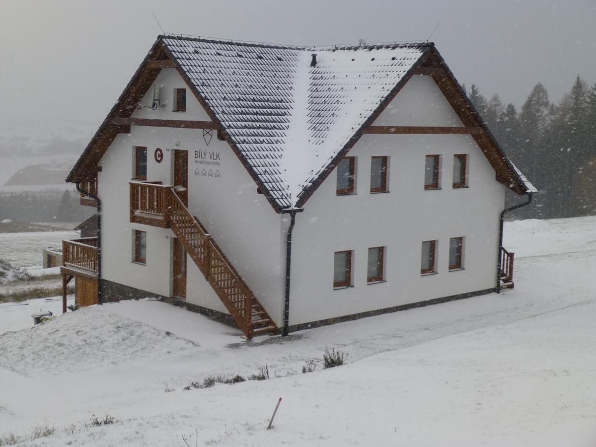 Horske Apartmany Bily Vlk Vaclavov u Bruntalu Eksteriør bilde
